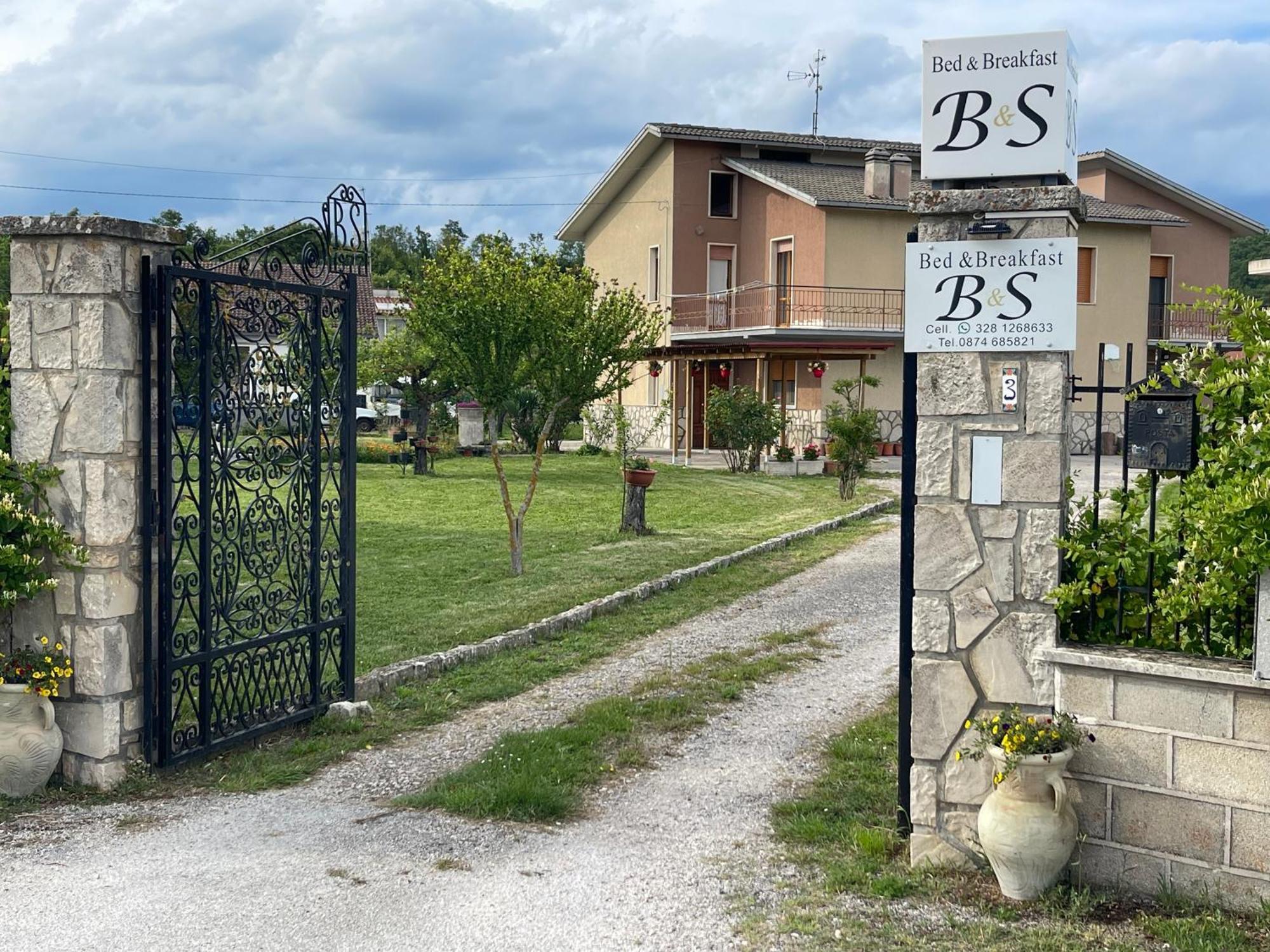Vinchiaturo B&S Bed & Breakfast エクステリア 写真
